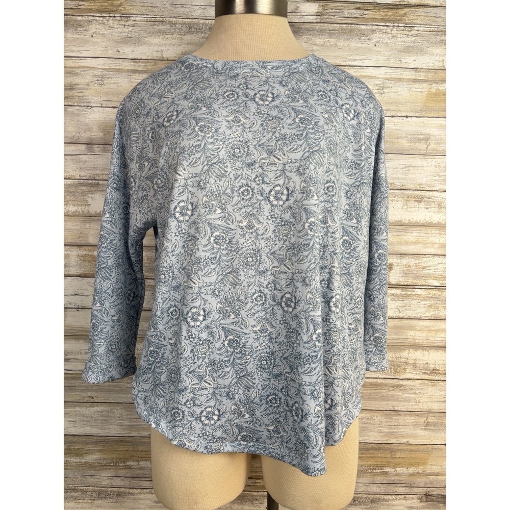 Women's Crown & Ivy Shirt Blue & White Size Small 3/4 Sleeve Stretch